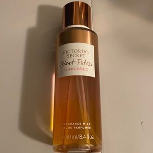 Victoria’s Secret Velvet Petals Sunkissed 8.4 fl oz - Never Used